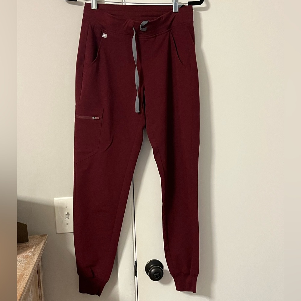 Burgundy FIGS XS Joggers